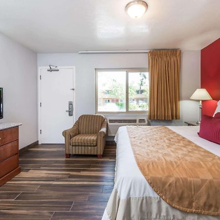 Ramada By Wyndham Near Seaworld / Mission Beach San Diego Ngoại thất bức ảnh