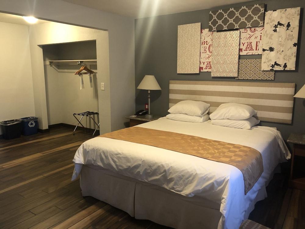 Ramada By Wyndham Near Seaworld / Mission Beach San Diego Ngoại thất bức ảnh