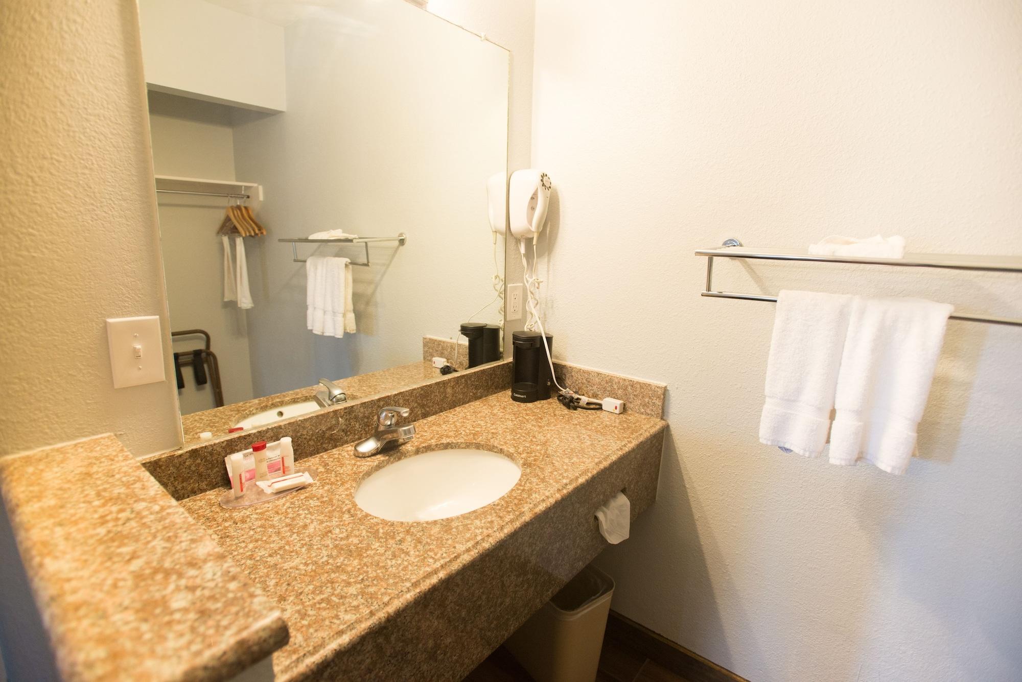 Ramada By Wyndham Near Seaworld / Mission Beach San Diego Ngoại thất bức ảnh