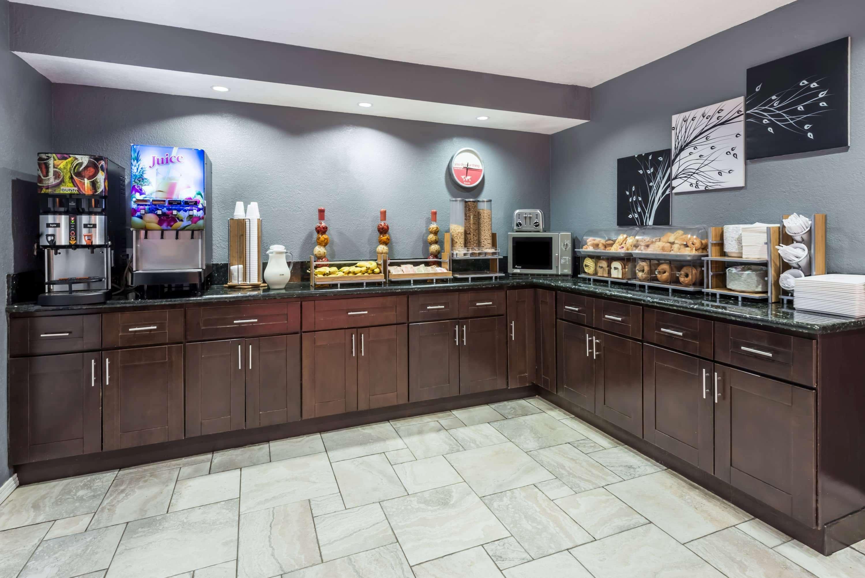 Ramada By Wyndham Near Seaworld / Mission Beach San Diego Ngoại thất bức ảnh