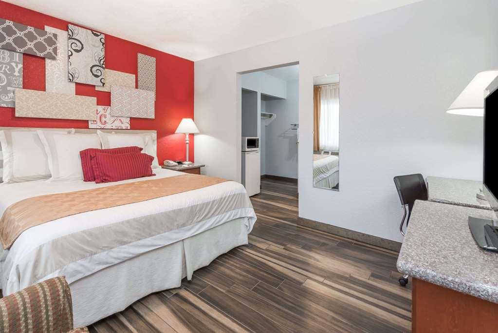 Ramada By Wyndham Near Seaworld / Mission Beach San Diego Ngoại thất bức ảnh