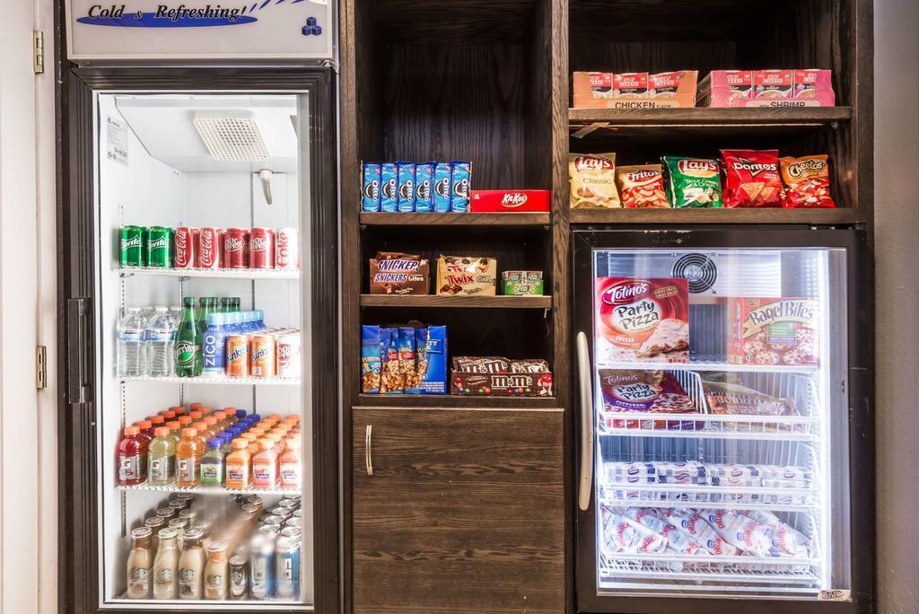 Ramada By Wyndham Near Seaworld / Mission Beach San Diego Ngoại thất bức ảnh